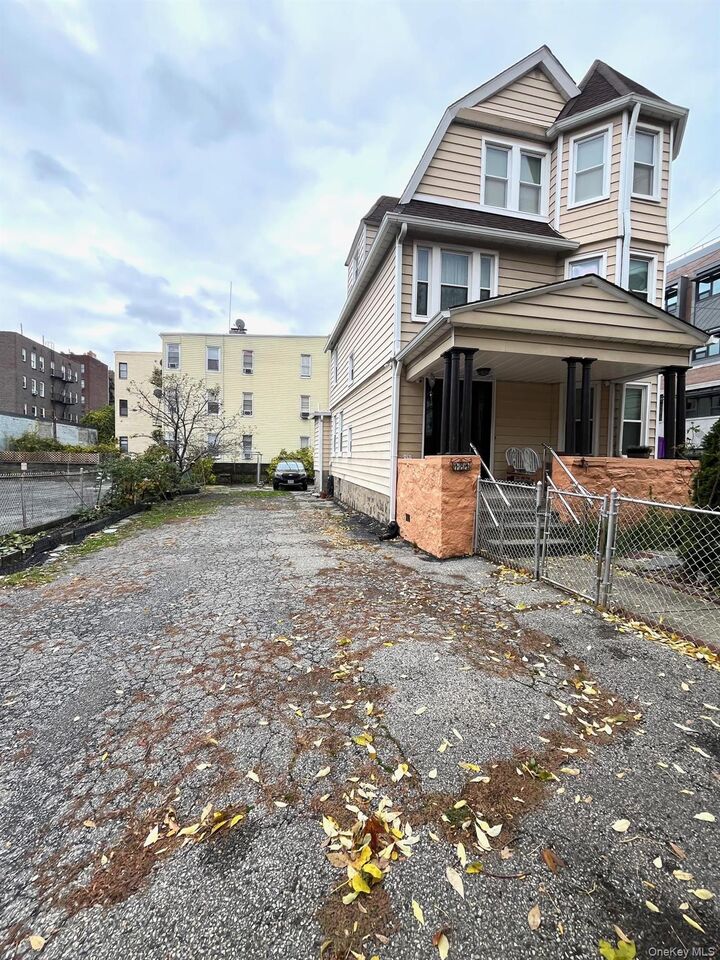 Property Photo:  131 McLean Avenue  NY 10705