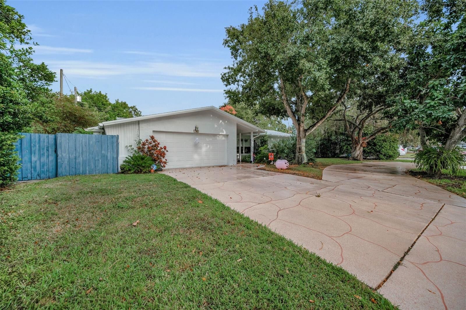 Property Photo:  1479 S Evergreen Avenue  FL 33756 