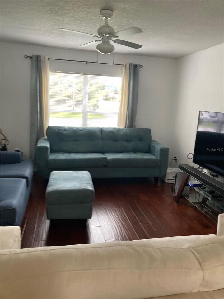 Property Photo: 1702 W North Street FL 33604