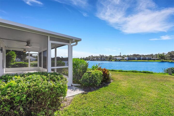 Property Photo: 721 Spring Lakes Boulevard FL 34210