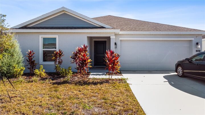 Property Photo: 2307 Scarlet Avenue FL 33884
