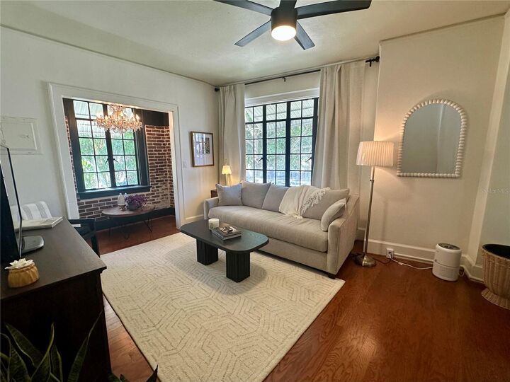 Property Photo: 210 N 17th Street W 15 FL 34205