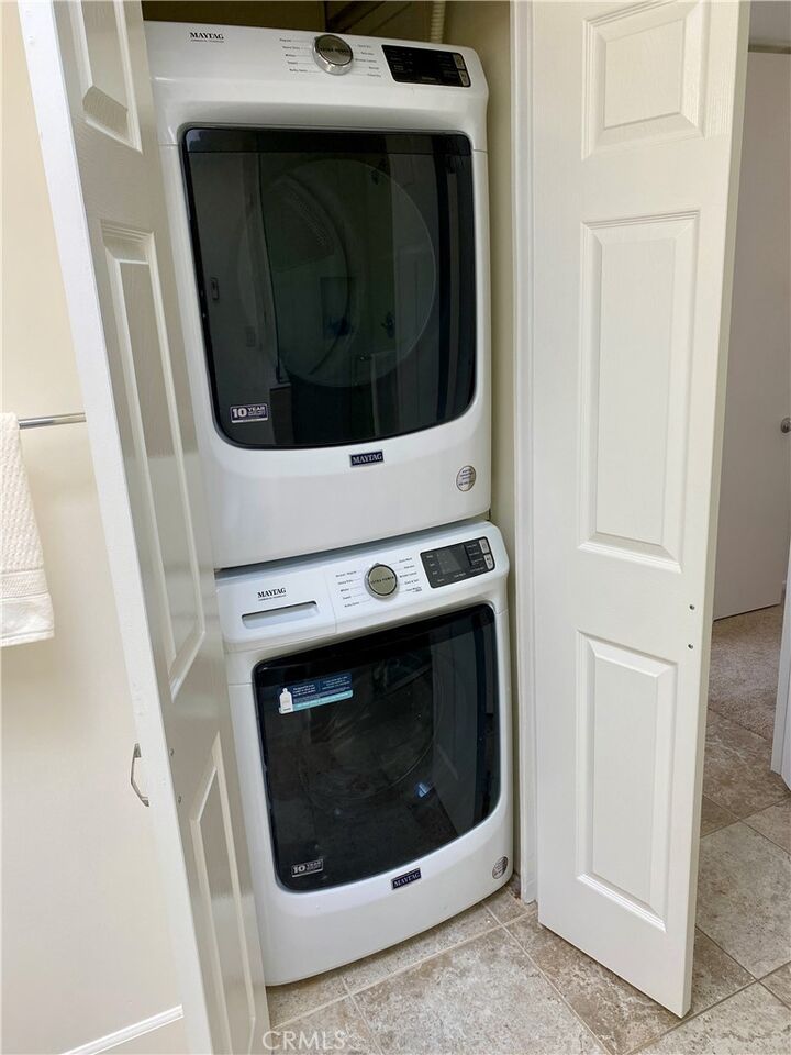 Property Photo: 1241 Knollwood Rd, M4 46E CA 90740