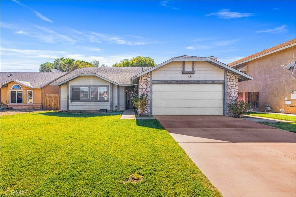 Property Photo:  1008 E Avenue J7  CA 93535