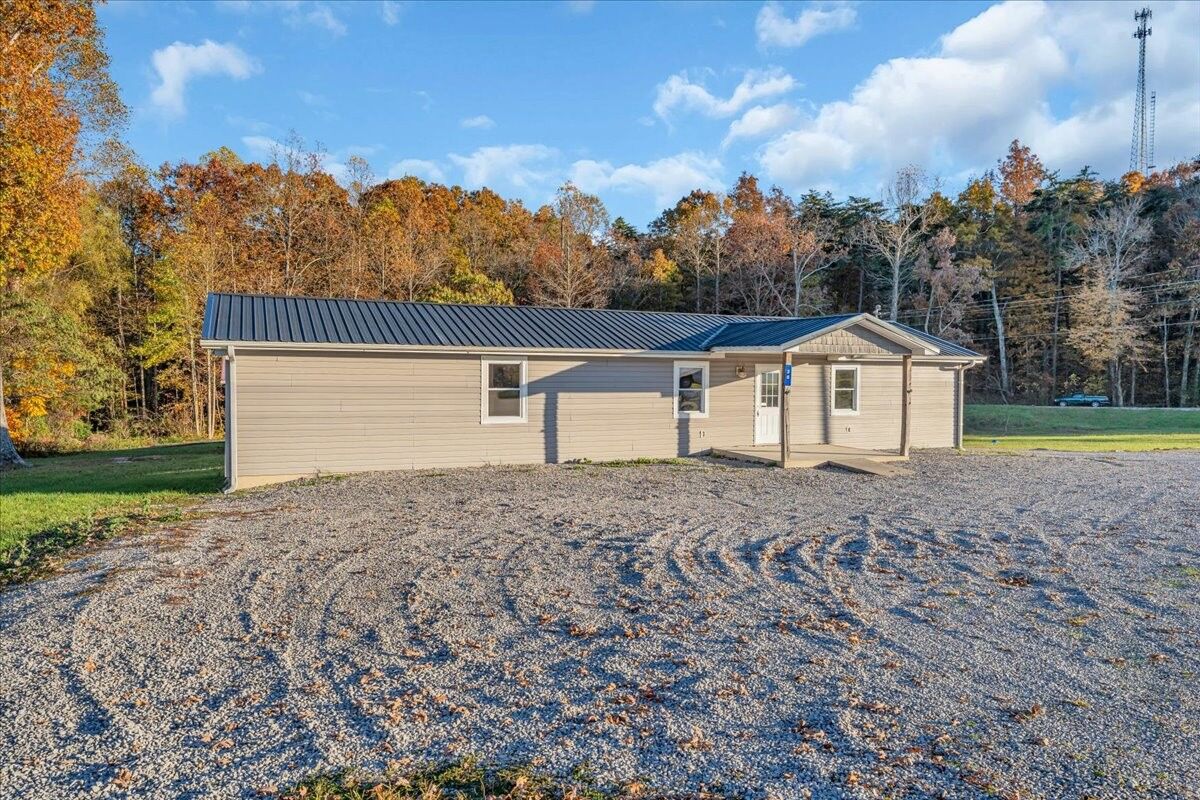 Property Photo:  36 SR 399  TN 37365 