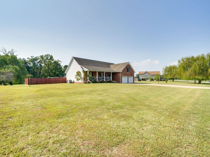 Property Photo: 4492 Ironhorse Way TN 37040