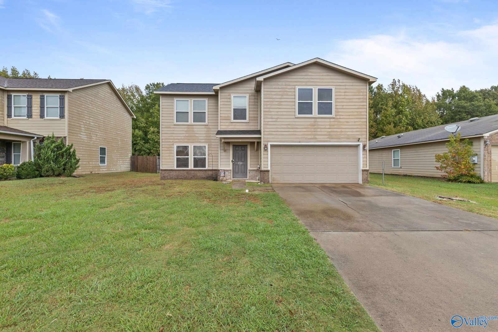 Property Photo:  159 Bermuda Lakes Drive  AL 35759