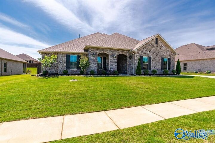 Property Photo:  112 Waterweep Drive  AL 35806