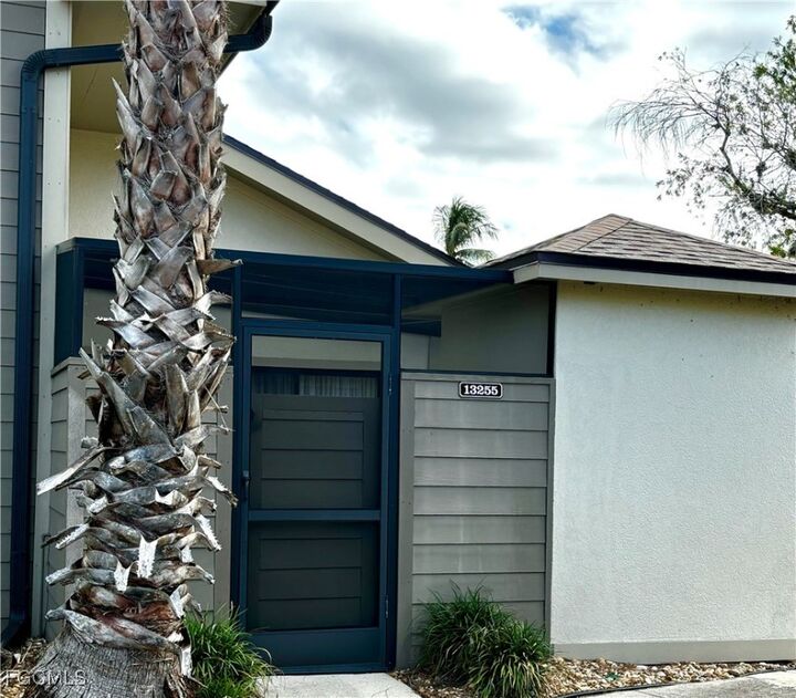 Property Photo:  13255 Broadhurst Loop  FL 33919 