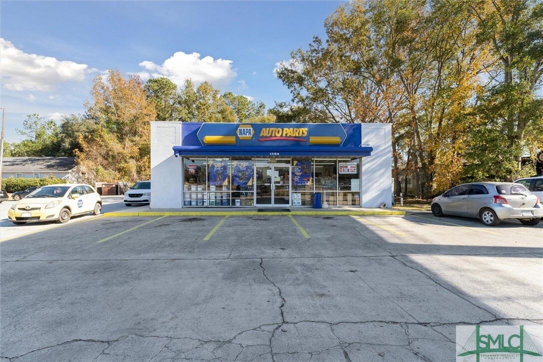 Property Photo:  1564 Dean Forest Road  GA 31408 