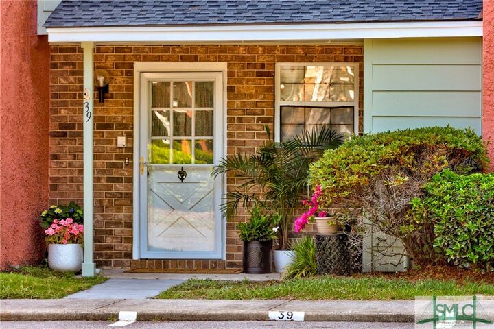 Property Photo:  39 Helmsman Court  GA 31410 