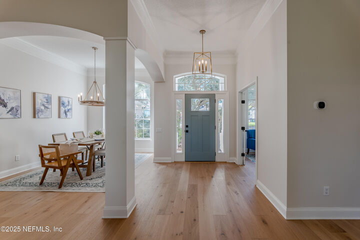 Property Photo: 4425 Seabreeze Drive FL 32250