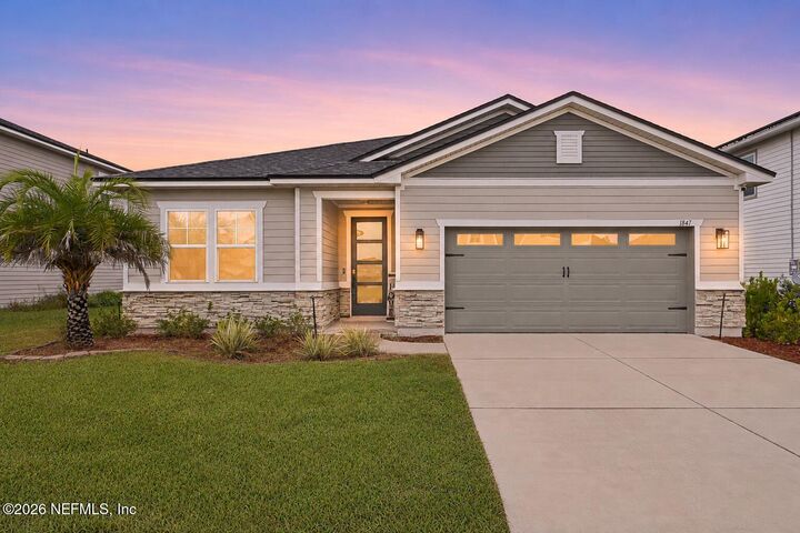 Property Photo: 1847 Amberly Drive FL 32068
