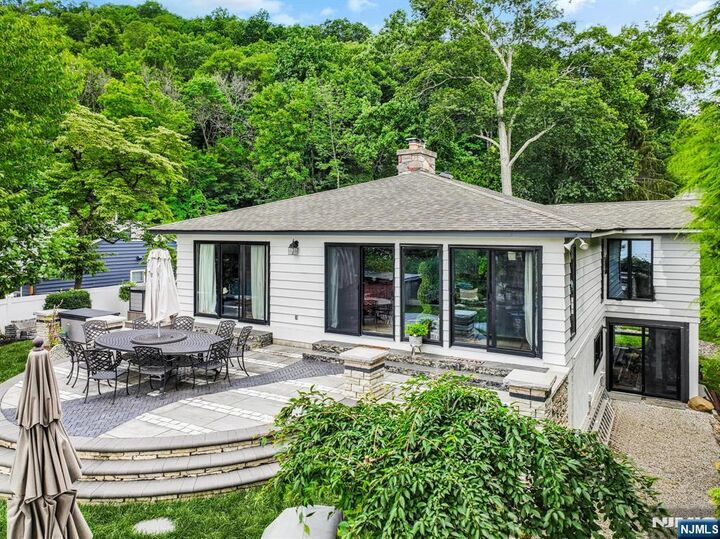 Property Photo:  590 W Shore Trail  NJ 07871 