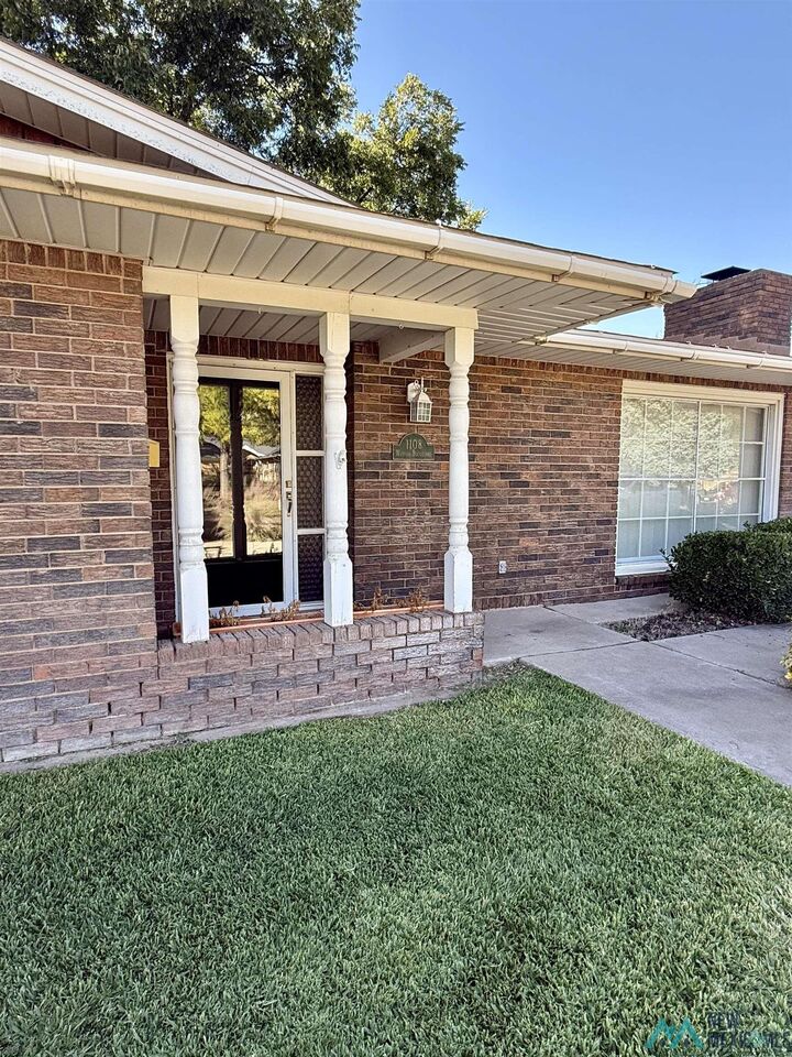 Property Photo: 1108 S Watson Street NM 88210