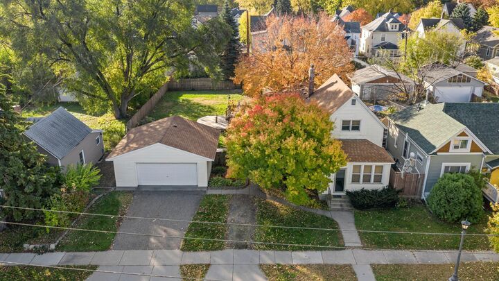 Property Photo: 1318 Taylor Avenue MN 55104