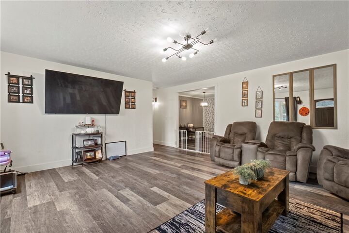 Property Photo:  1400 Capps Road  AR 72601 