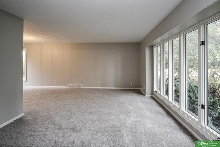 Property Photo:  647 S 124th Street  NE 68154 