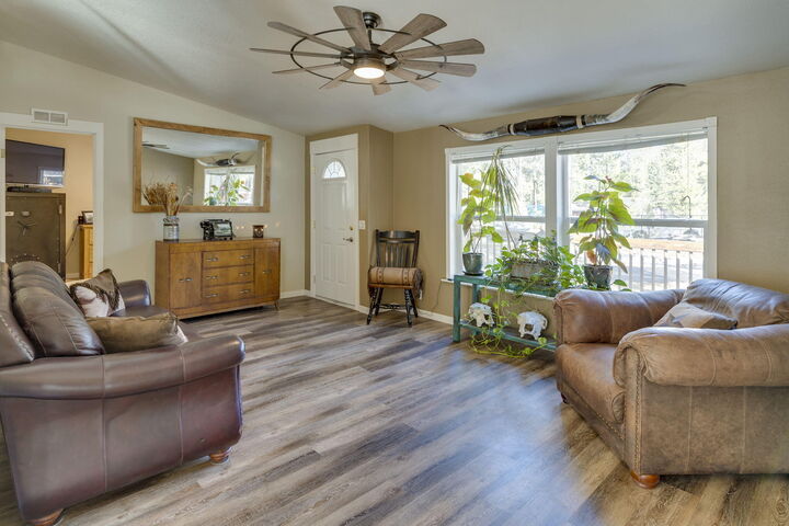 Property Photo:  17575 Sutter Street  OR 97739 