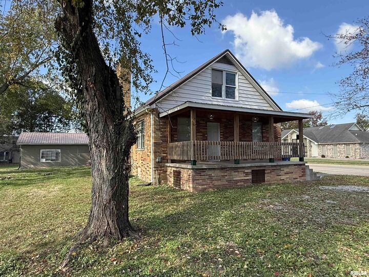 1103 W Boulevard Street A &Amp B  Marion IL 62959 photo