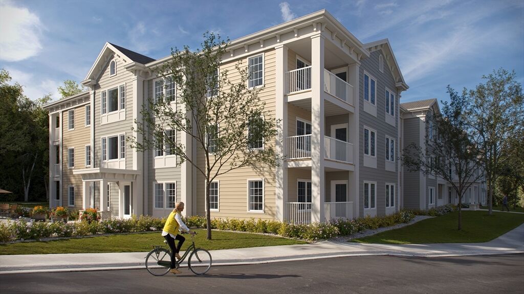 Property Photo:  93 Bedford Street 201  MA 02420 