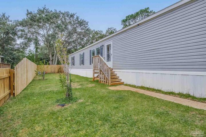 2403 San Juan Grande  Pensacola FL 32507 photo