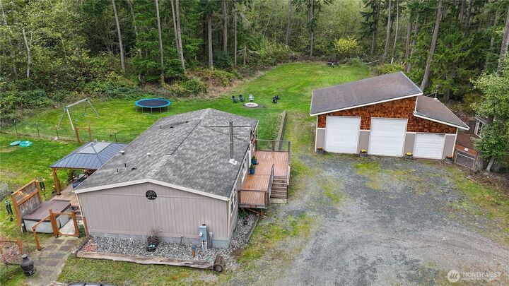 Property Photo:  975  Little Valley Lane  WA 98253 