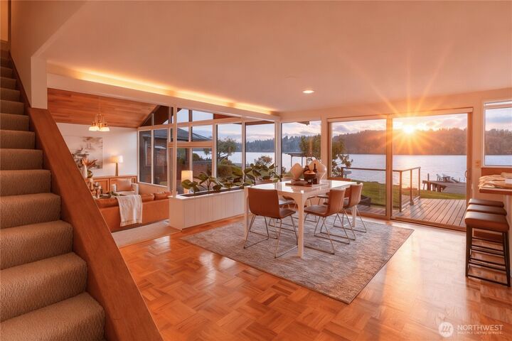 14026  Riviera Place NE  Seattle WA 98125 photo