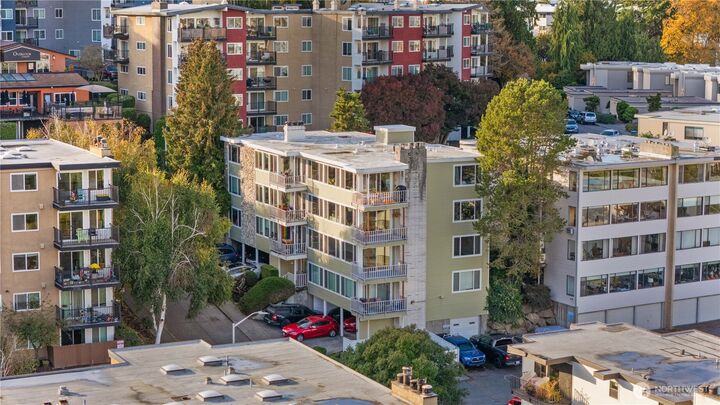 Property Photo:  3600  25th Avenue W  WA 98199 