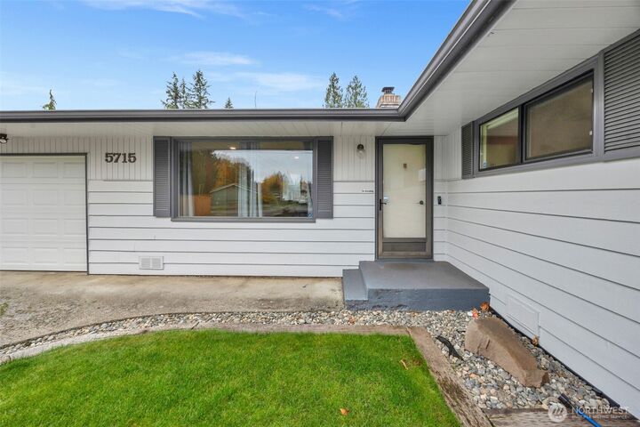 Property Photo:  5715  78th Place NE  WA 98270 