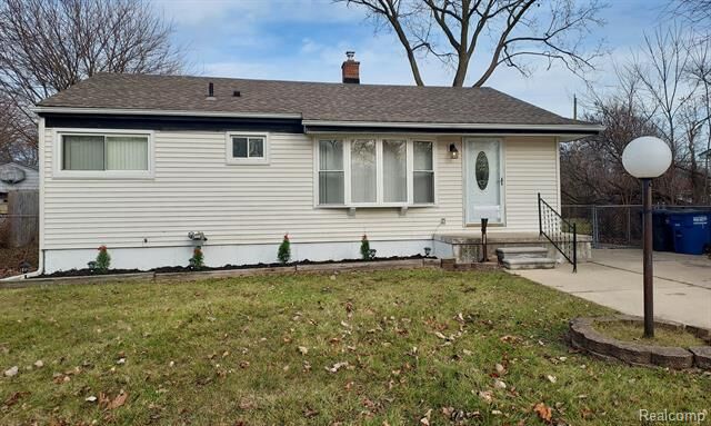 Property Photo: 32200 Fairchild Street MI 48186