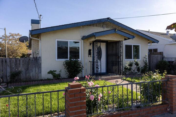 Property Photo:  1248 Whitton Avenue  CA 95116 