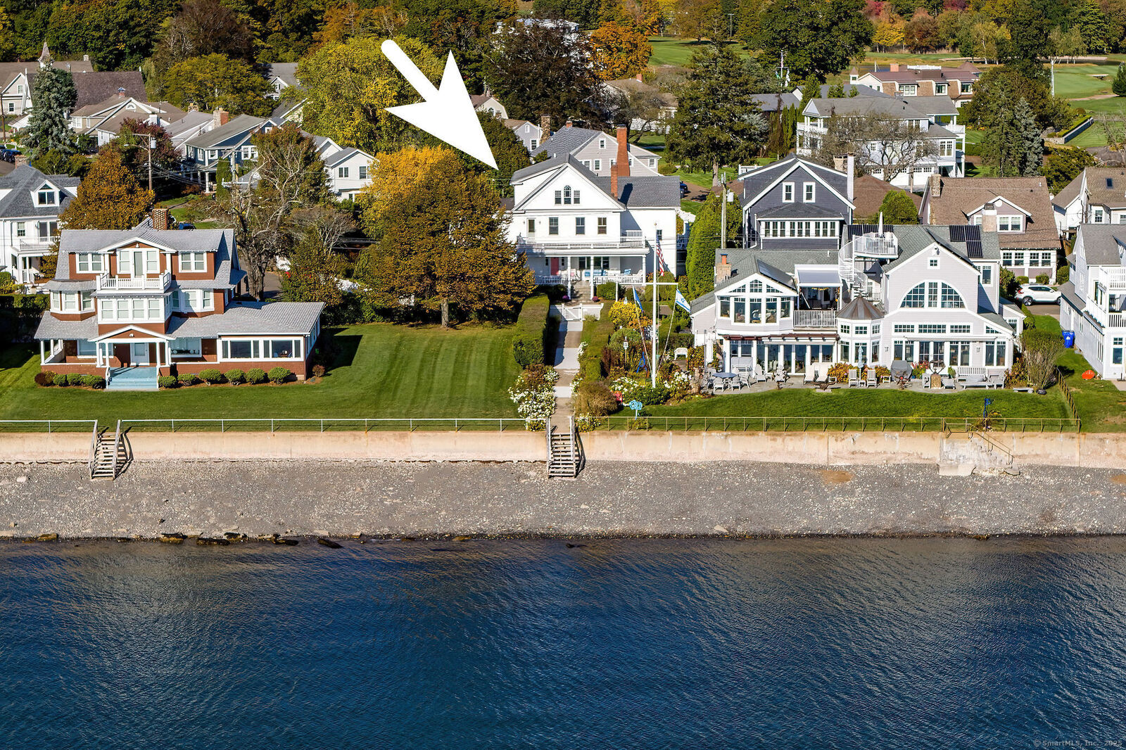 Property Photo:  10 Island View Avenue  CT 06405 