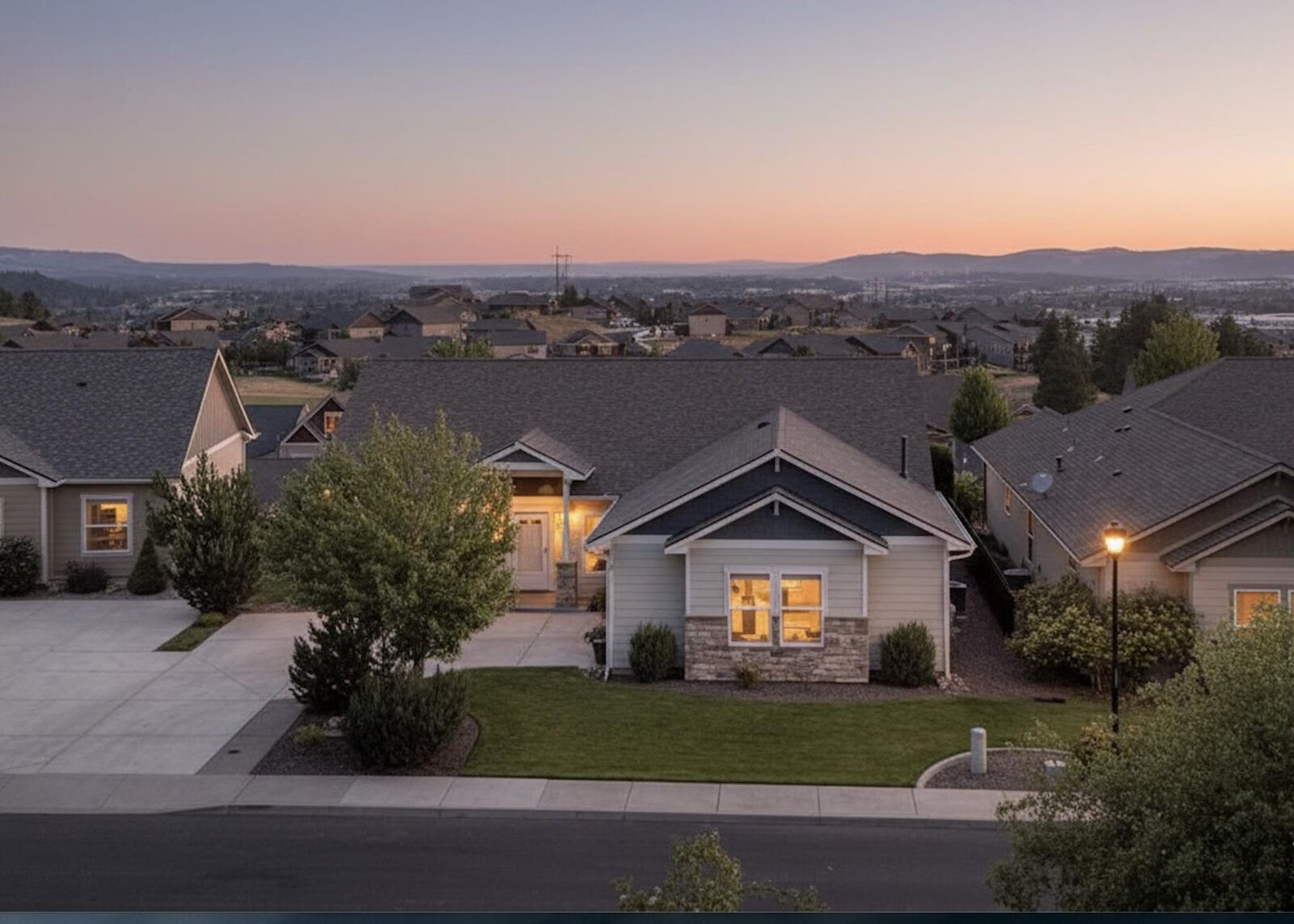 Property Photo: 59 S Parkview Ct WA 99019