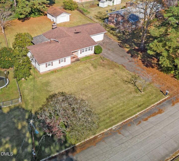 Property Photo:  108 Circle Drive  NC 27882 