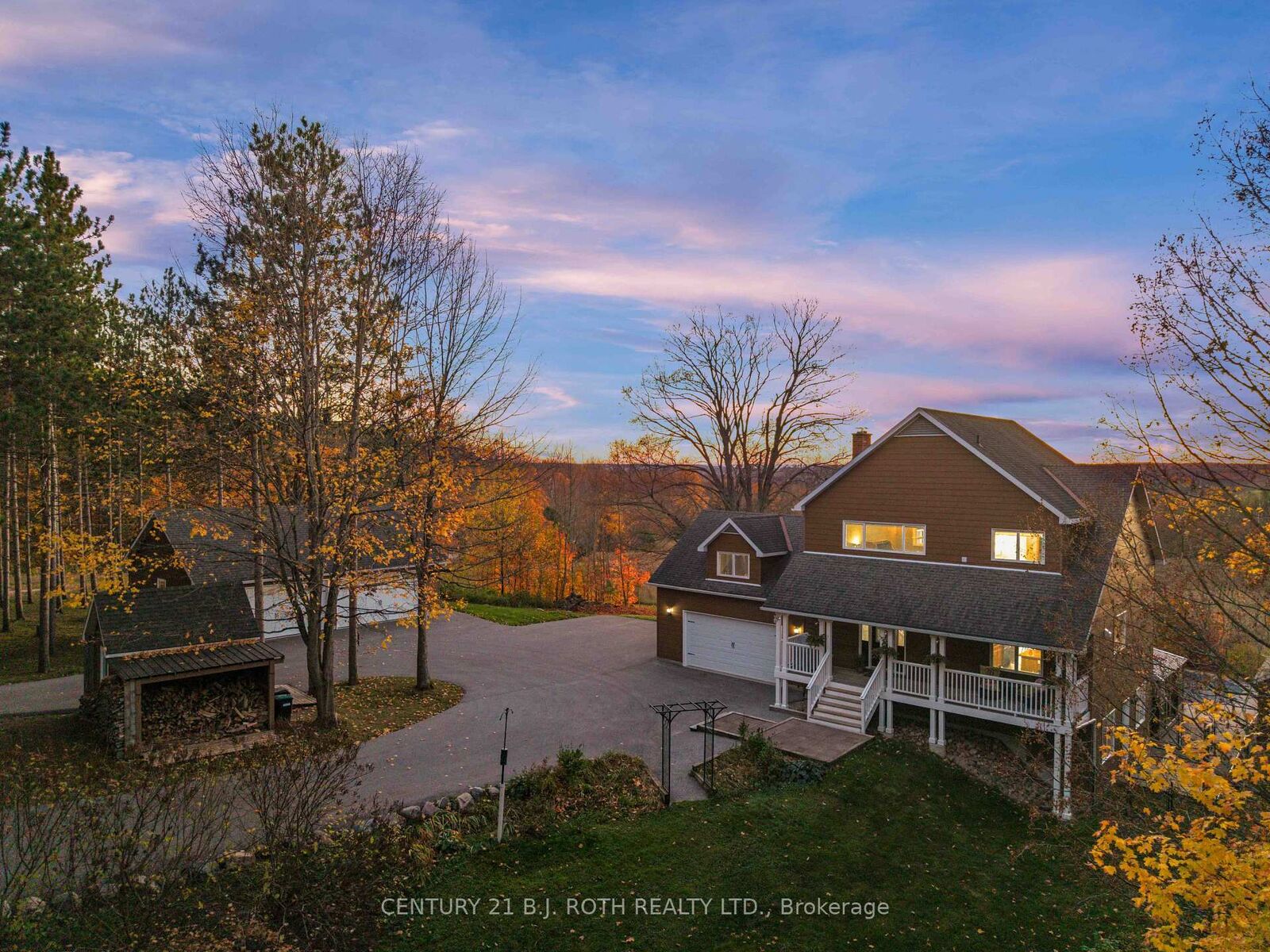 Property Photo: 646 Moonstone Rd W Road ON L0L 1V0