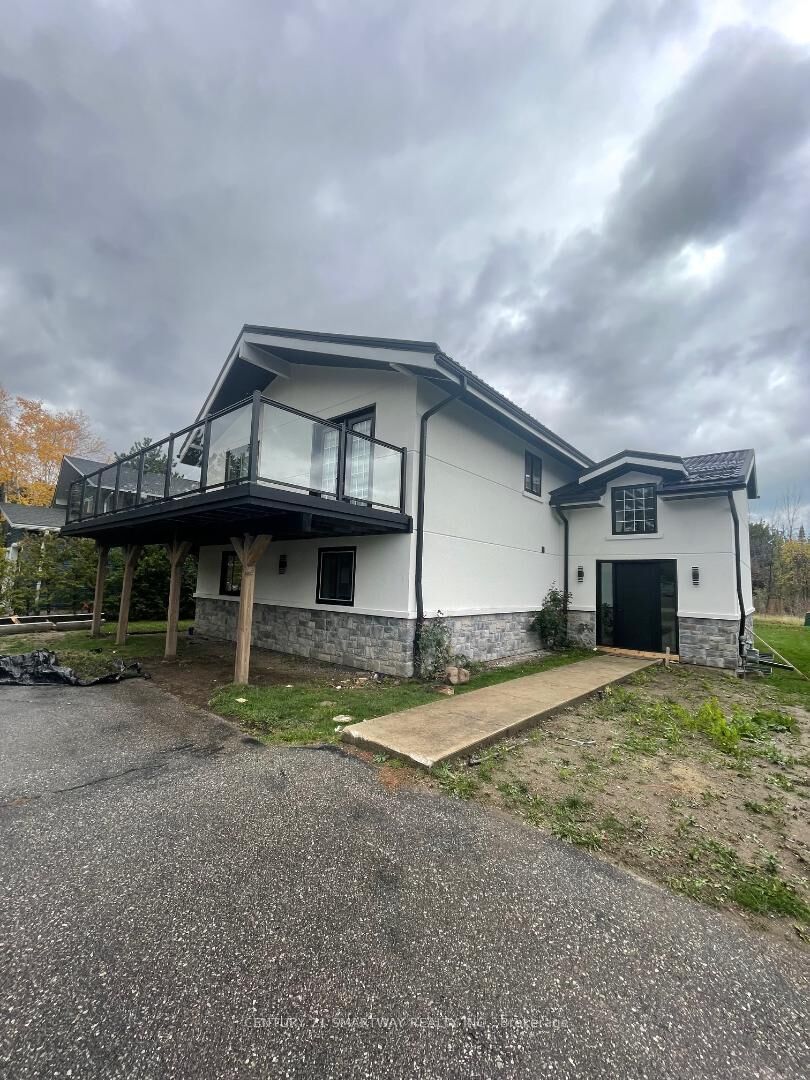 Photo de la propriété:  107 Campbell Crescent  ON L9Y 0P9