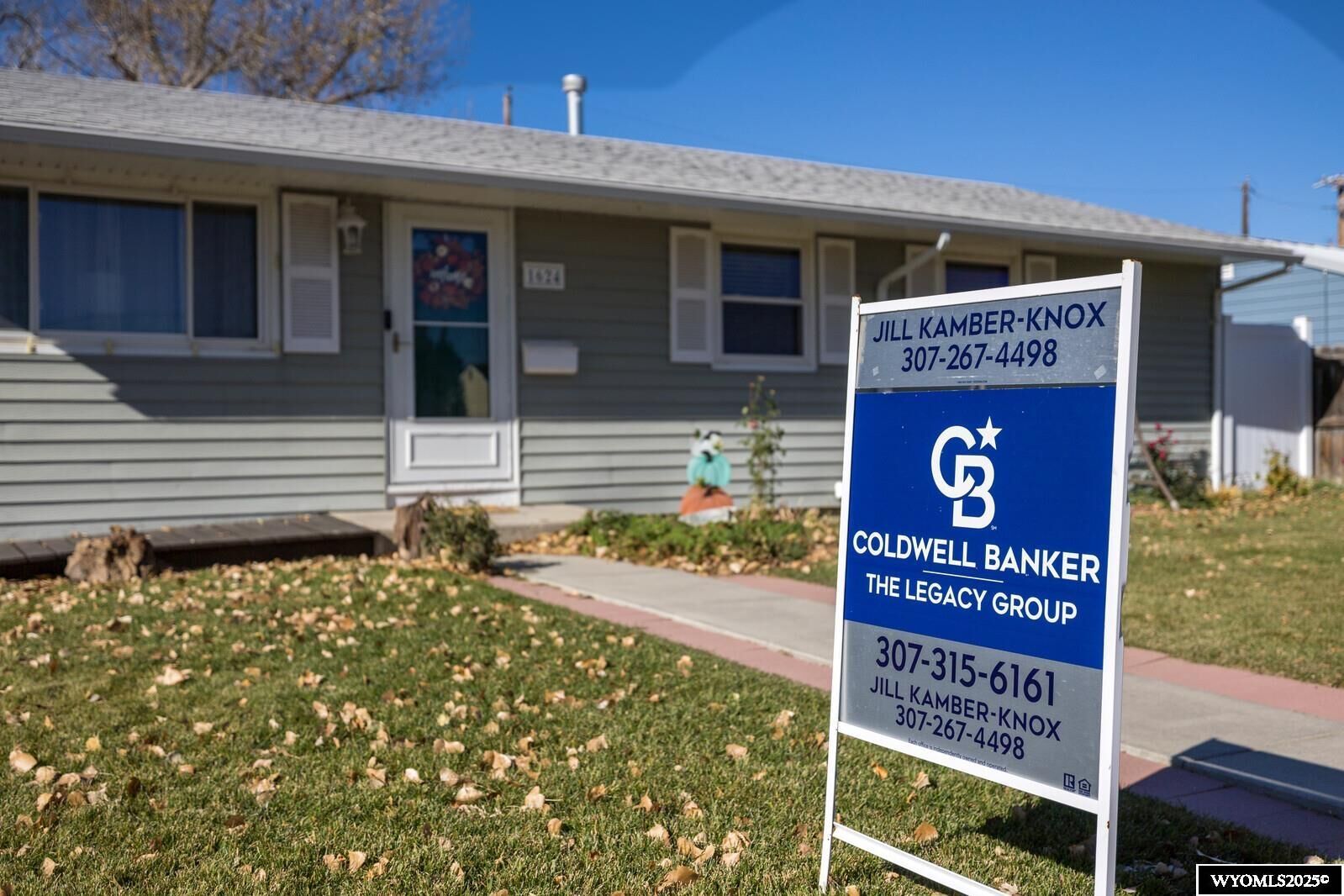 Property Photo: 1624 Custer Avenue WY 82604