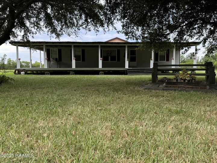 Property Photo: 395 Heard Sylvester Road LA 70589