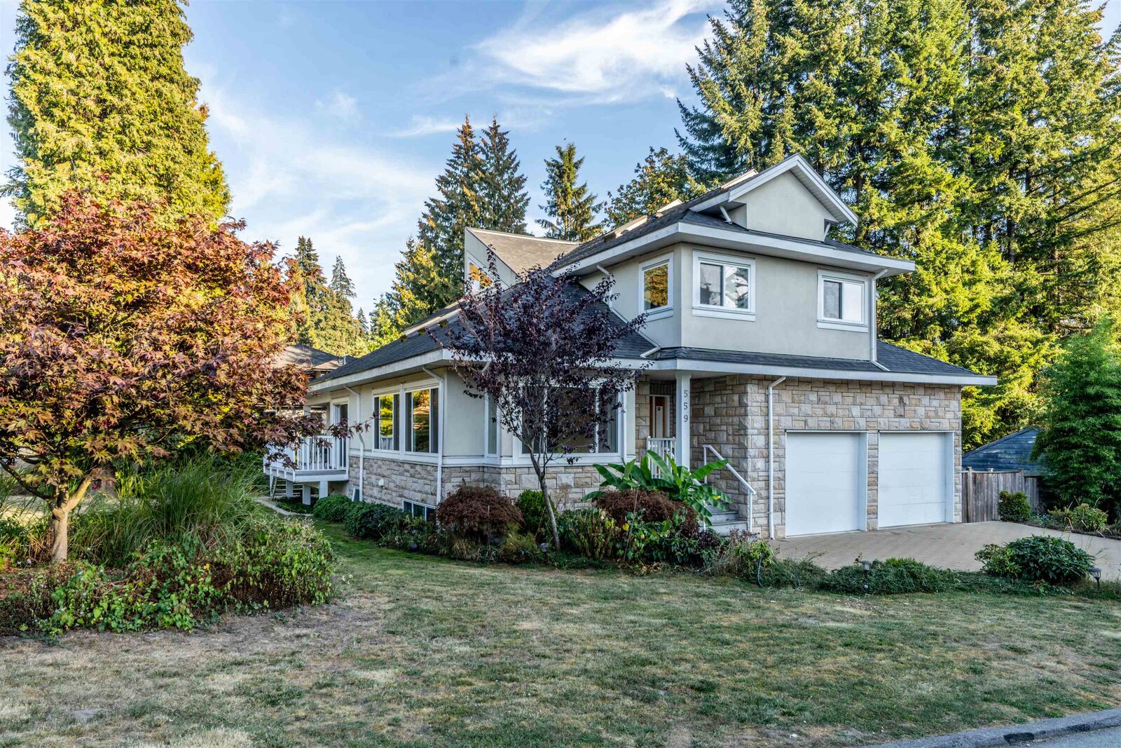 Property Photo: 559 Bosworth Street BC V3J 3V1