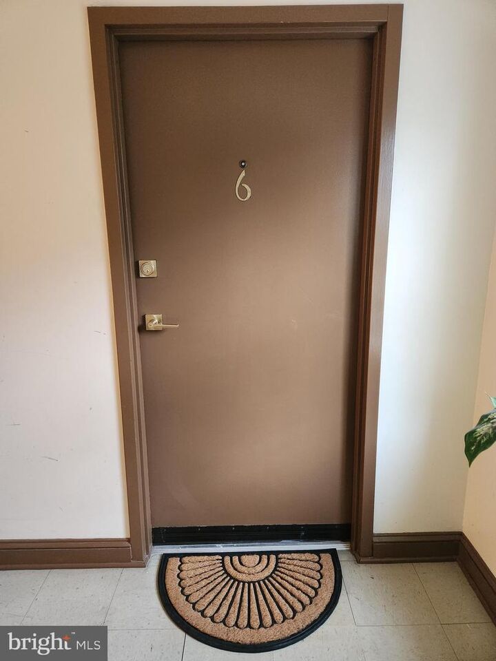 Property Photo:  2834 R Street SE 6  DC 20020 