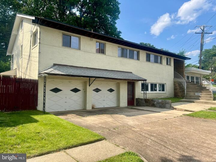 Property Photo: 1601 North Portal Drive NW DC 20012