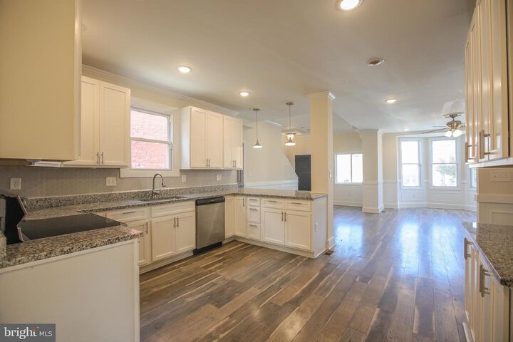 Property Photo:  611 Parkwyrth Avenue  MD 21218 