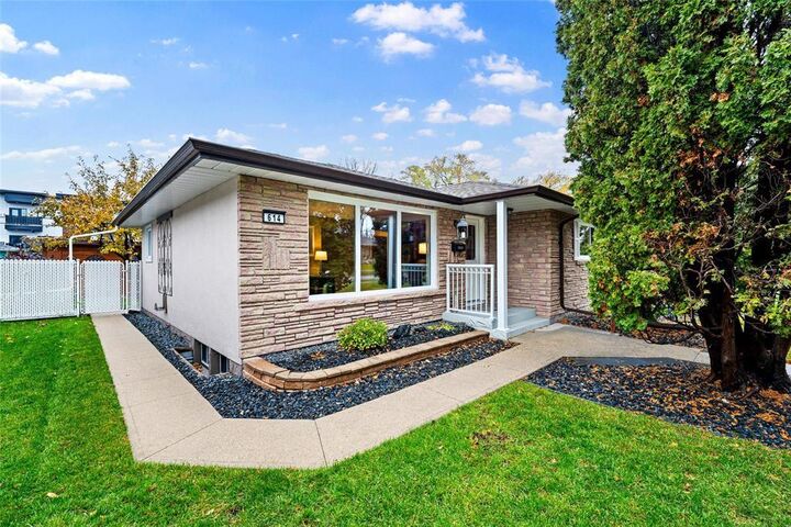 614 Helmsdale Avenue  Winnipeg MB R2K 0W8 photo