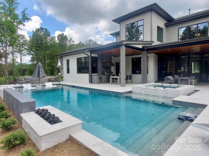 Property Photo: 21119 Vandrake Circle NC 28036