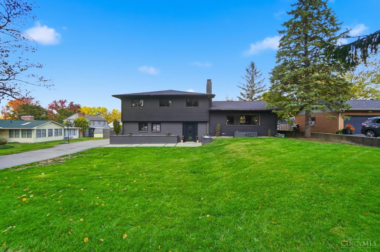 Property Photo: 4821 Manchester Road OH 45042