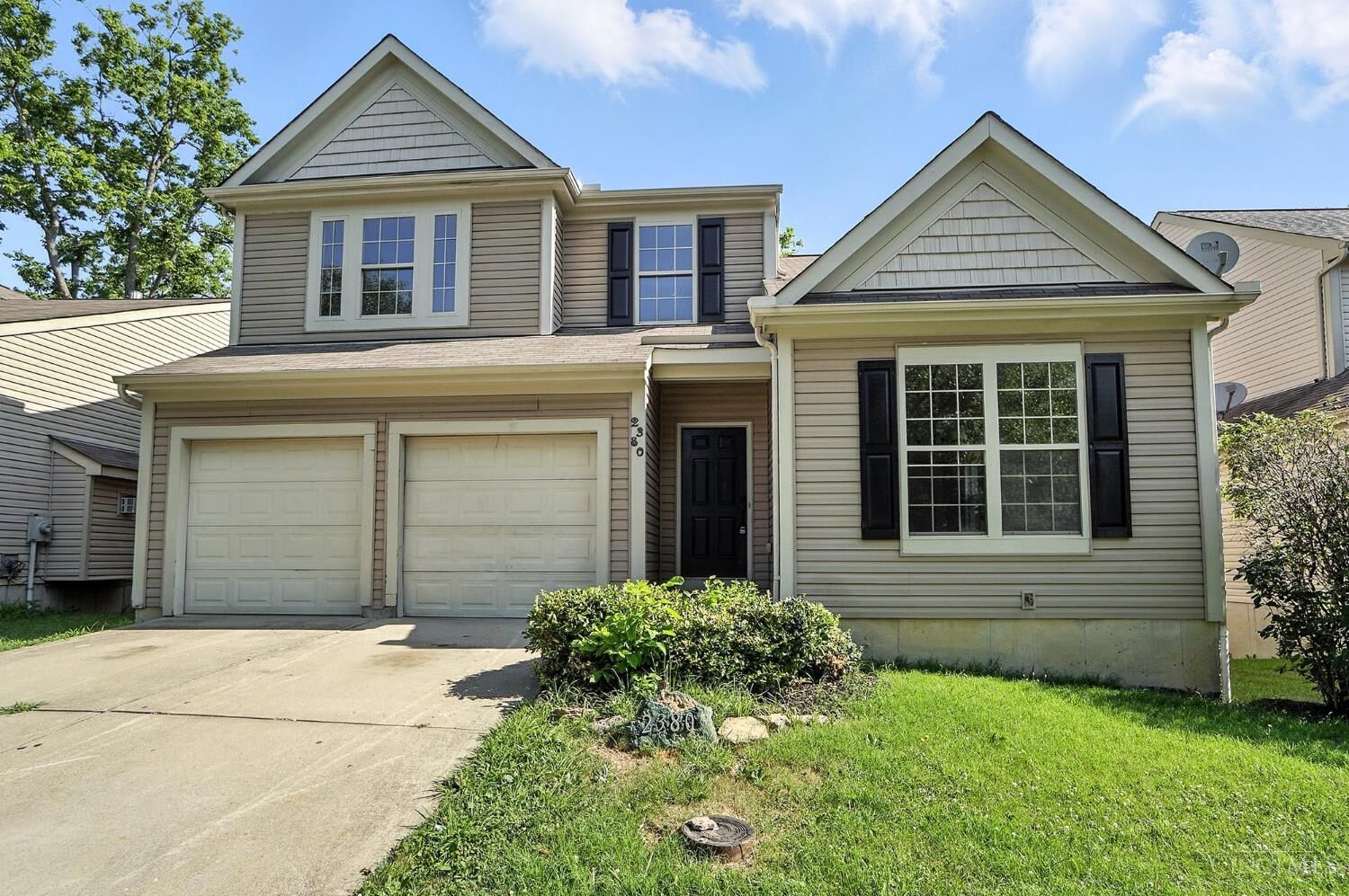 Property Photo:  2380 Oaktree Place  OH 45238