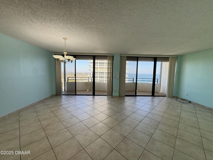 Photo de la propriété: 2900 N Atlantic Avenue 1903 FL 32118