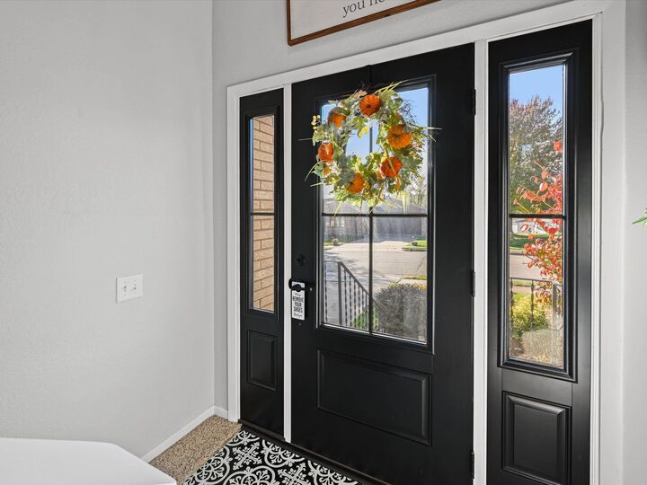 Property Photo: 1695 Lori Street IA 52001