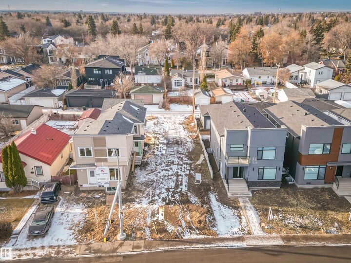 10448 142 Street NW  Edmonton AB T5N 2P2 photo